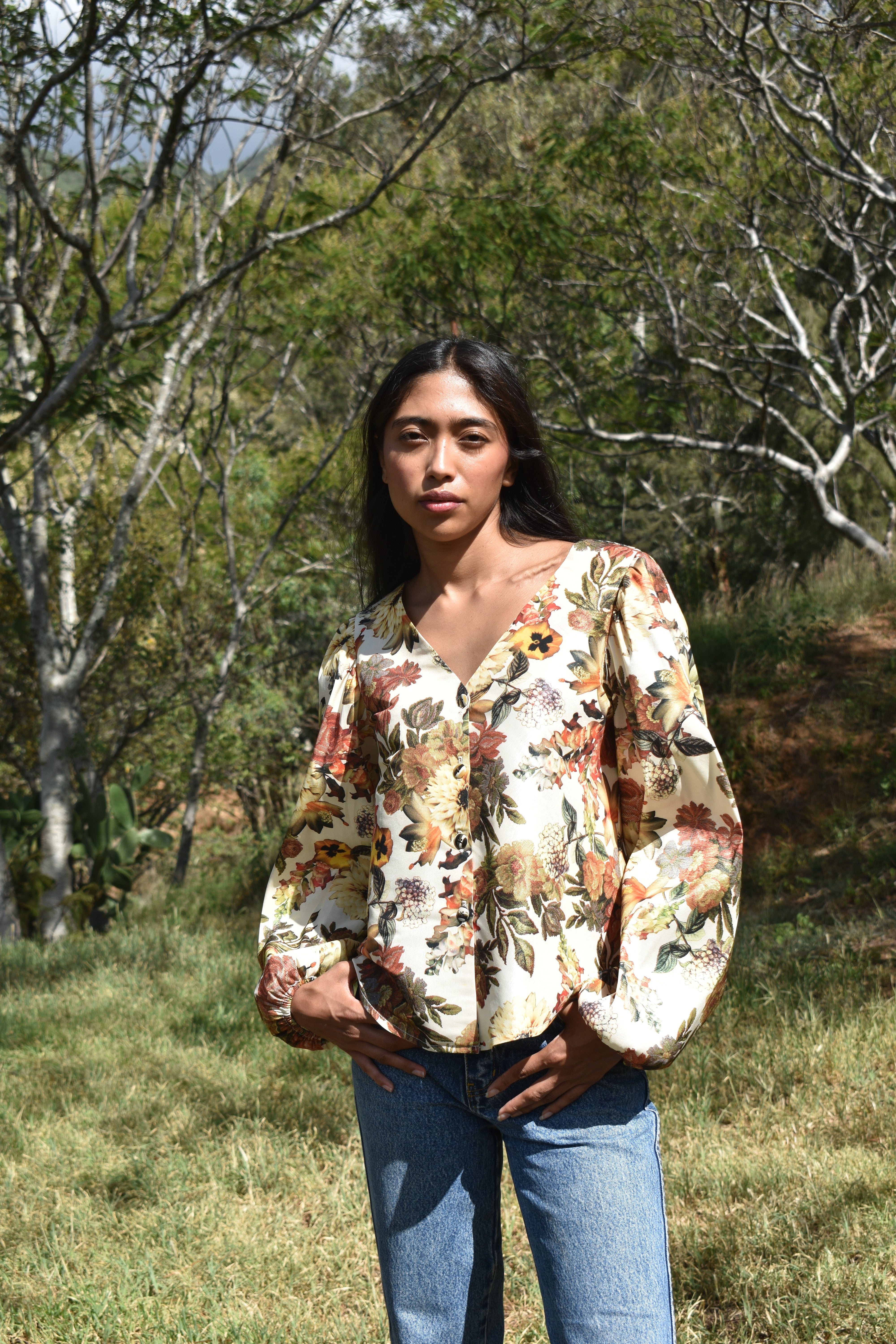 Victoria Blouse in Satin Fall Floral