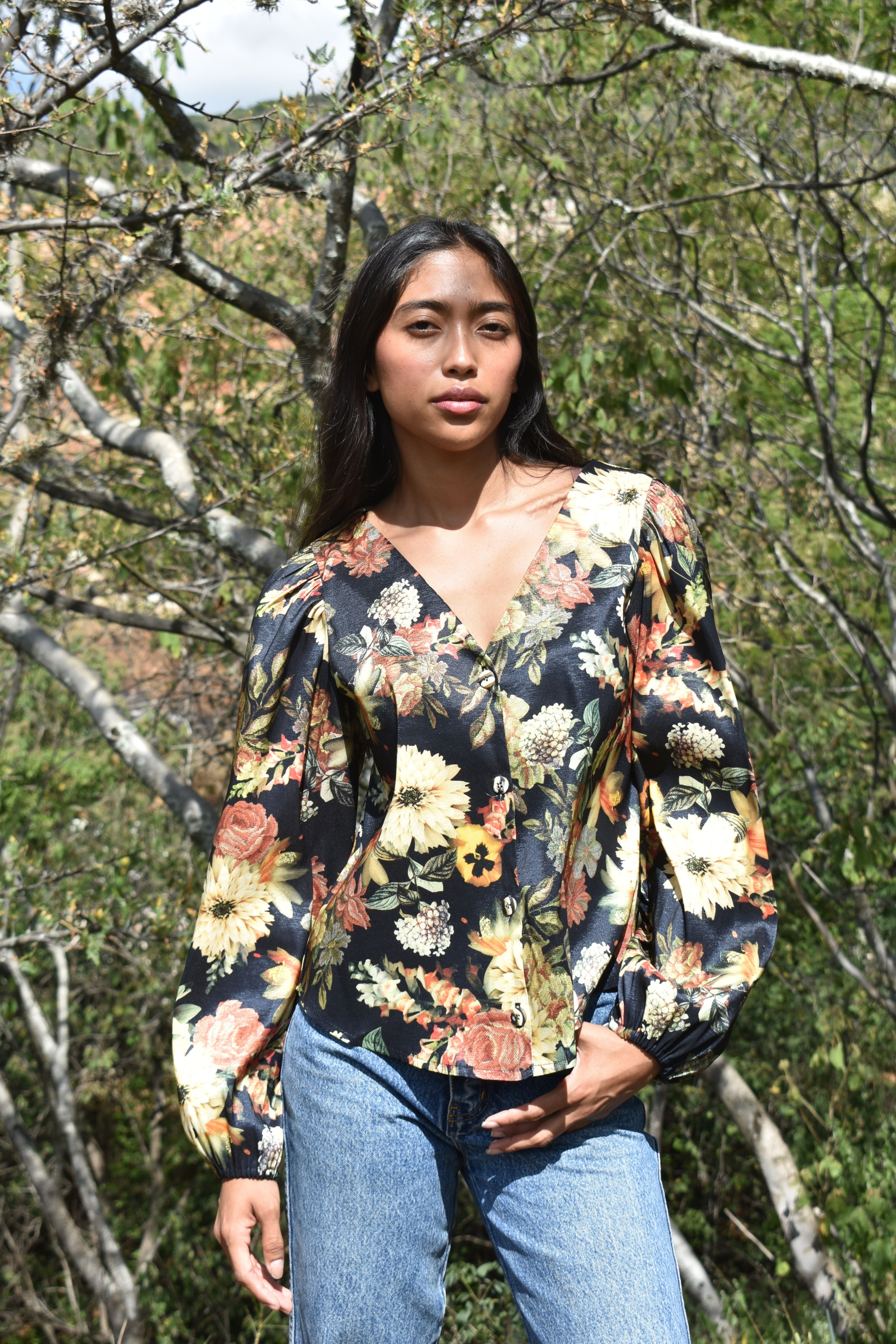 Victoria Blouse in Satin Fall Floral