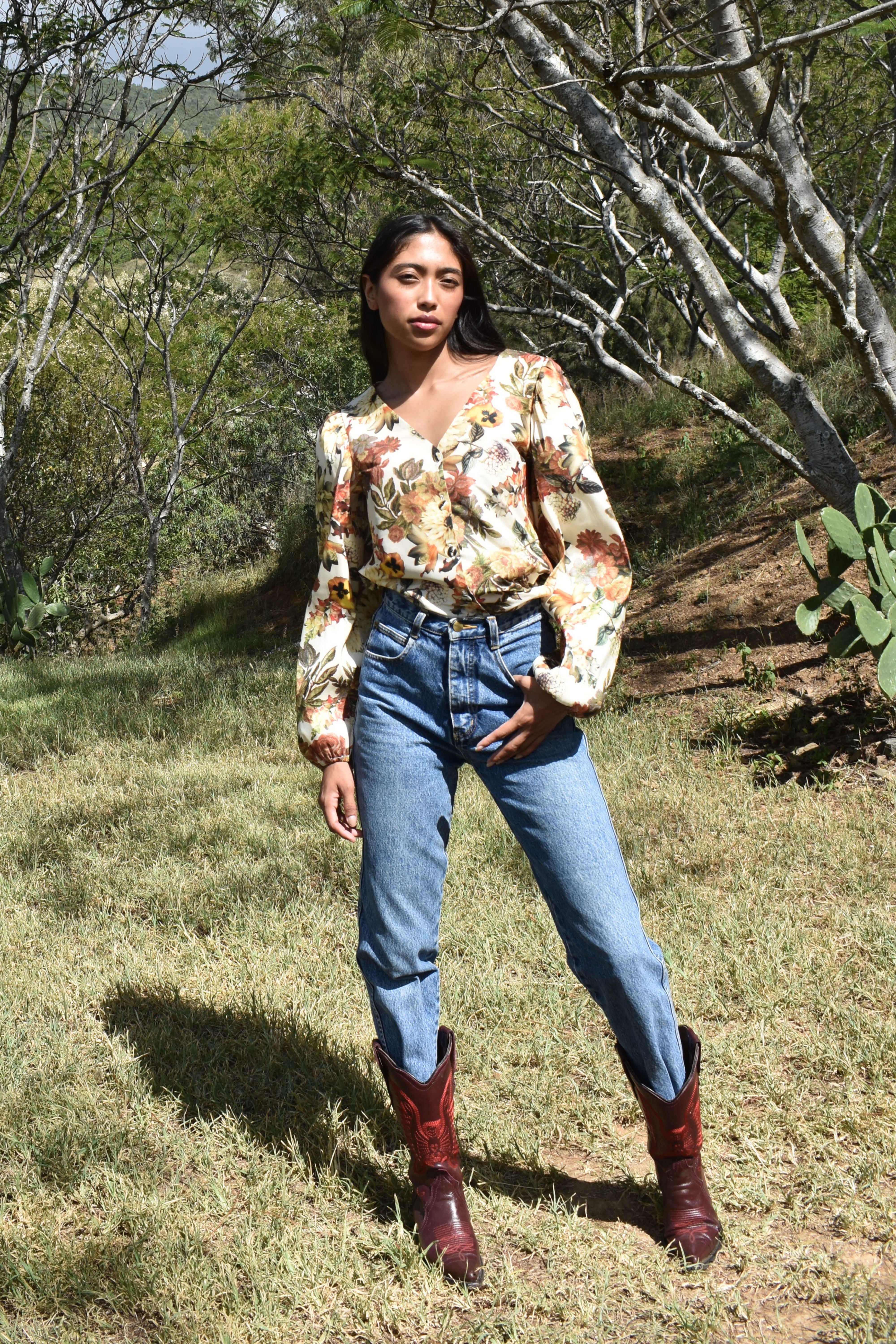 Victoria Blouse in Satin Fall Floral