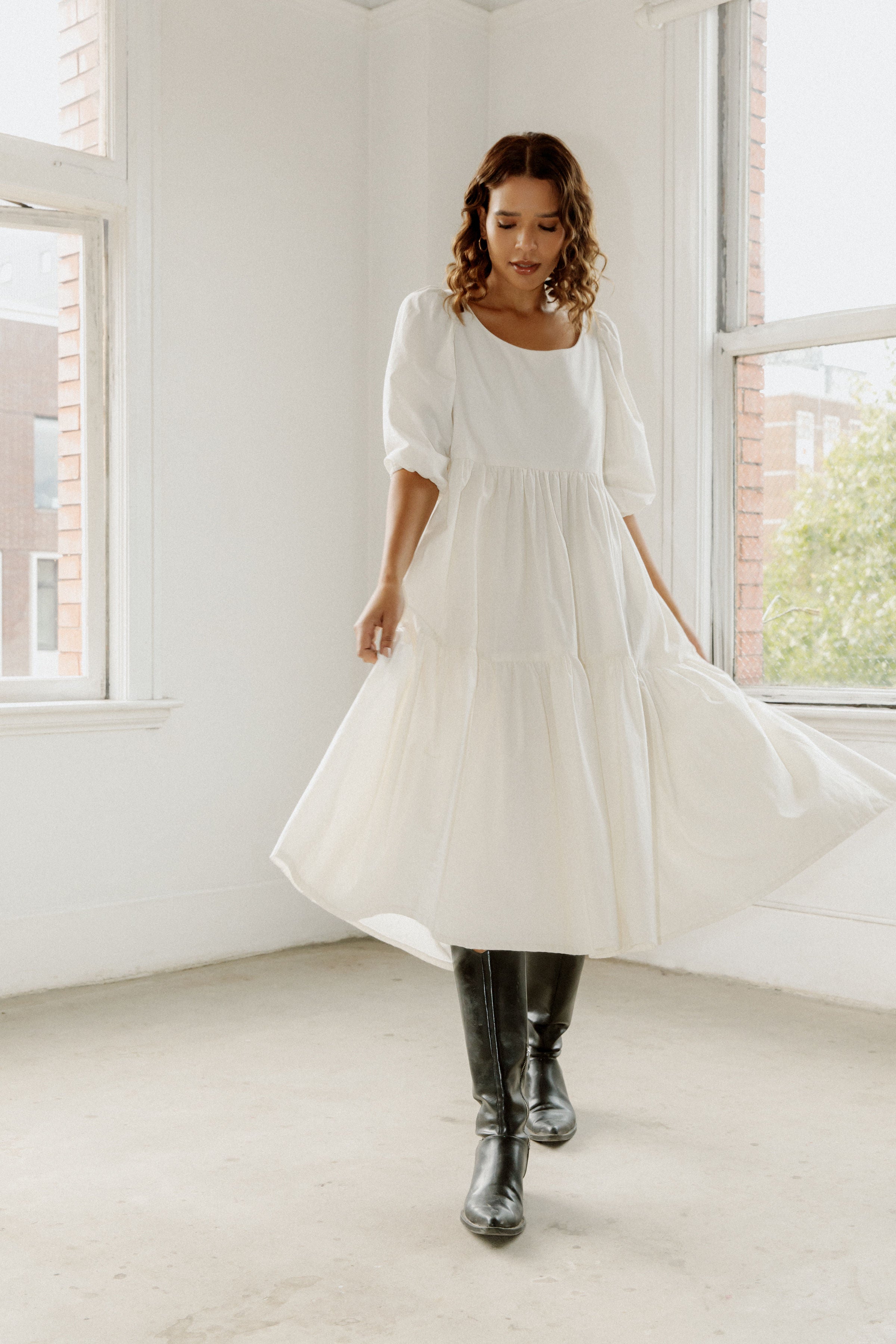 Jasmine Dress in White Organic Cotton